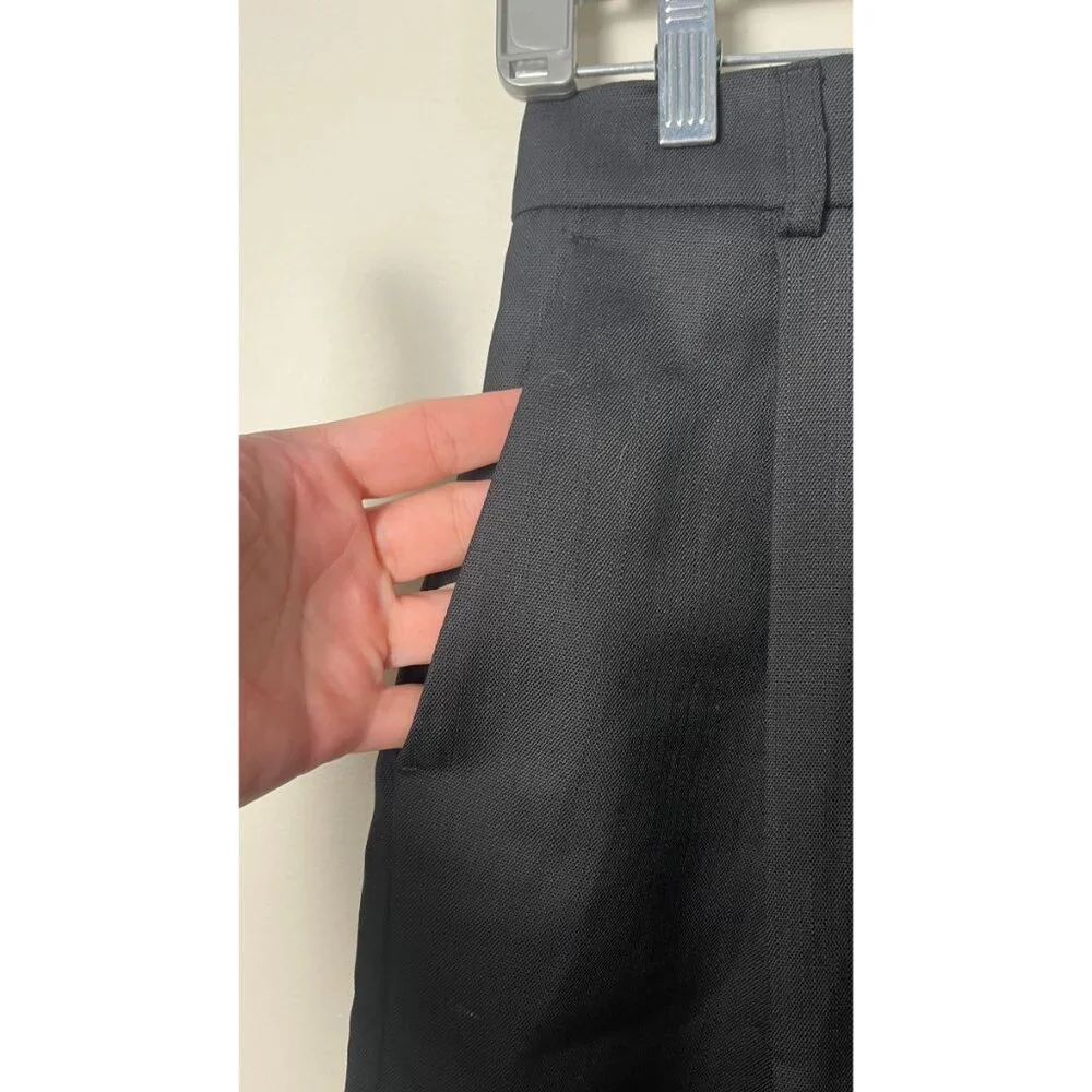 BNWOT ACNE STUDIOS KNEE LENGTH BERMUDA PLEAT SHORTS S - Picture 5 of 10